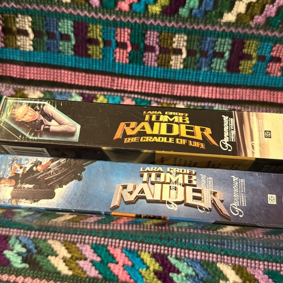 📼 TOMB RAIDER on VHS two video tapes one of them unopened the other used/newish - Picture 8 of 9